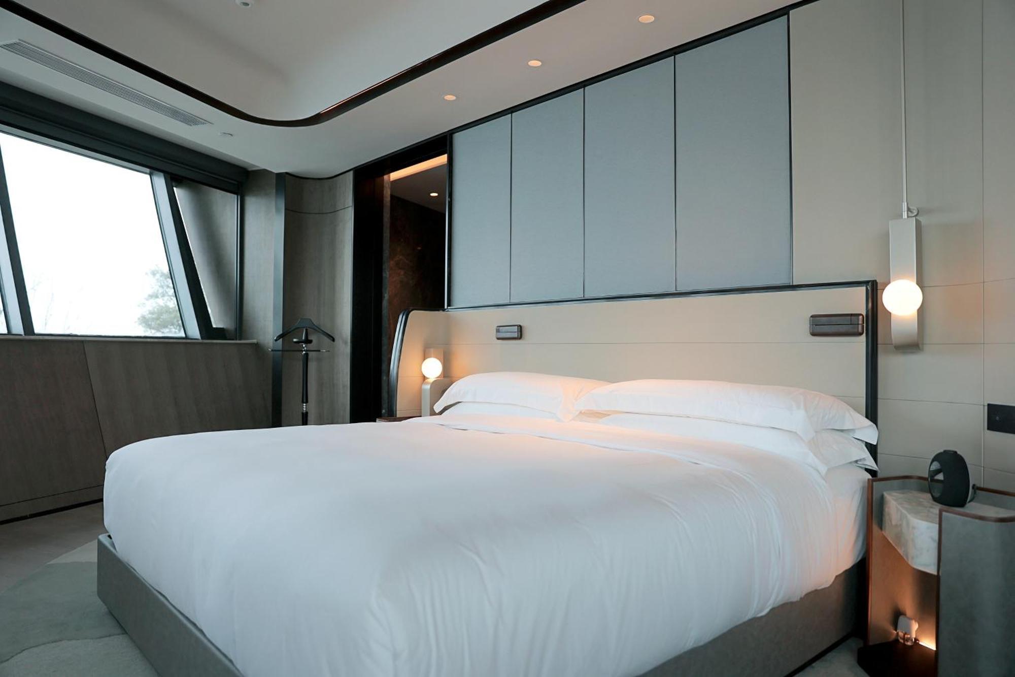 Intercontinental Shanghai Harbour City By Ihg Nanhui Екстер'єр фото