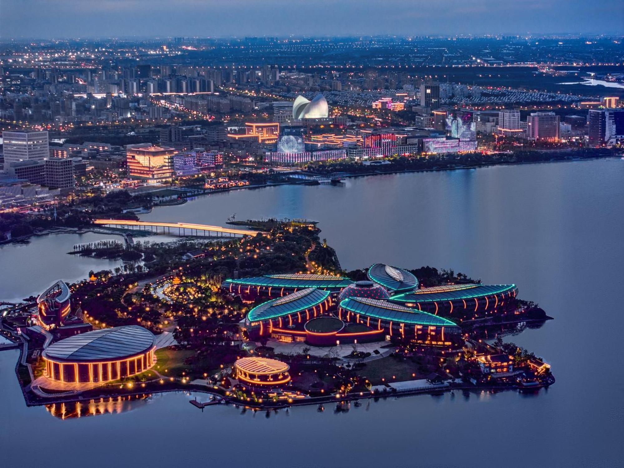 Intercontinental Shanghai Harbour City By Ihg Nanhui Екстер'єр фото