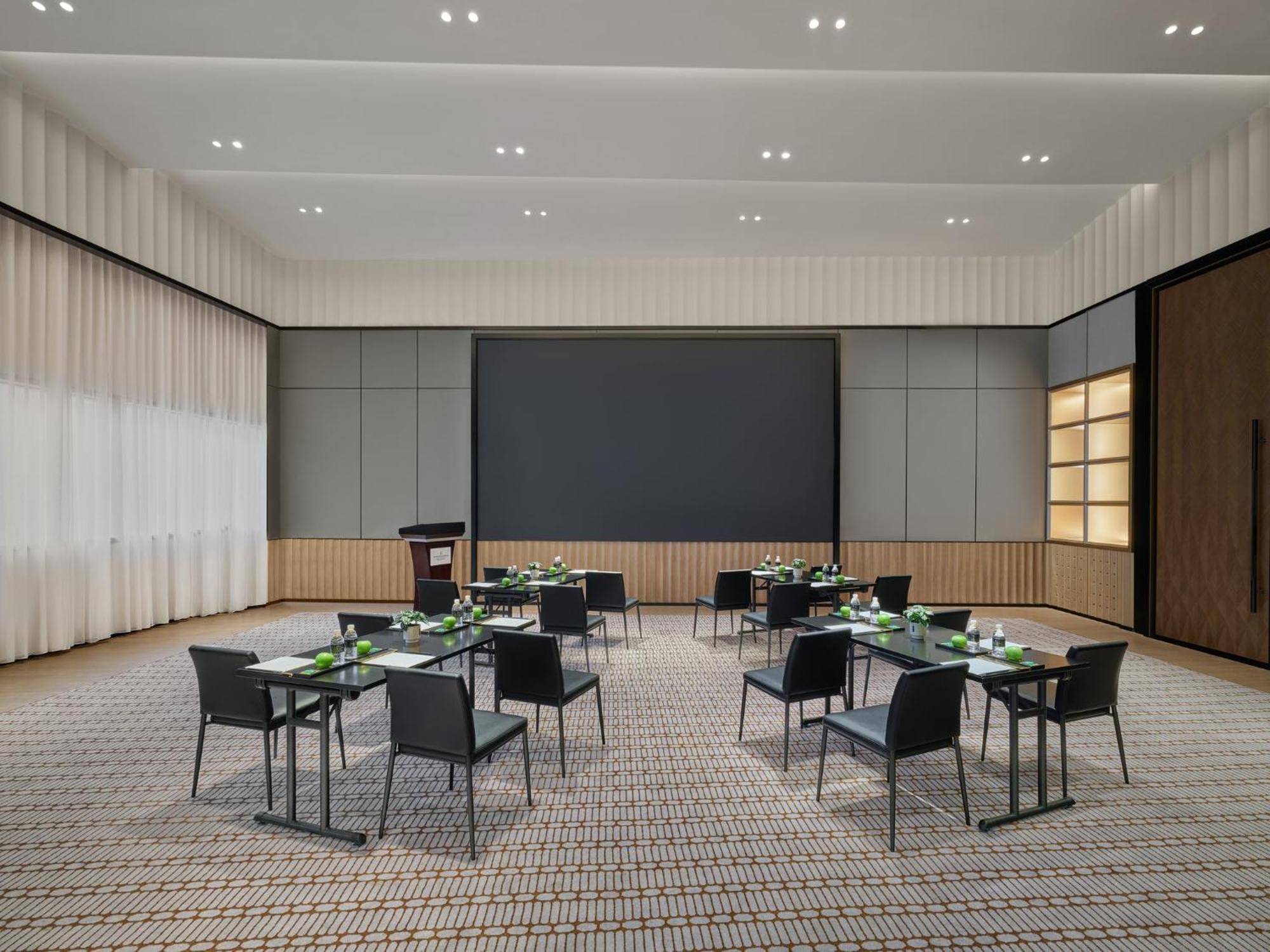 Intercontinental Shanghai Harbour City By Ihg Nanhui Екстер'єр фото
